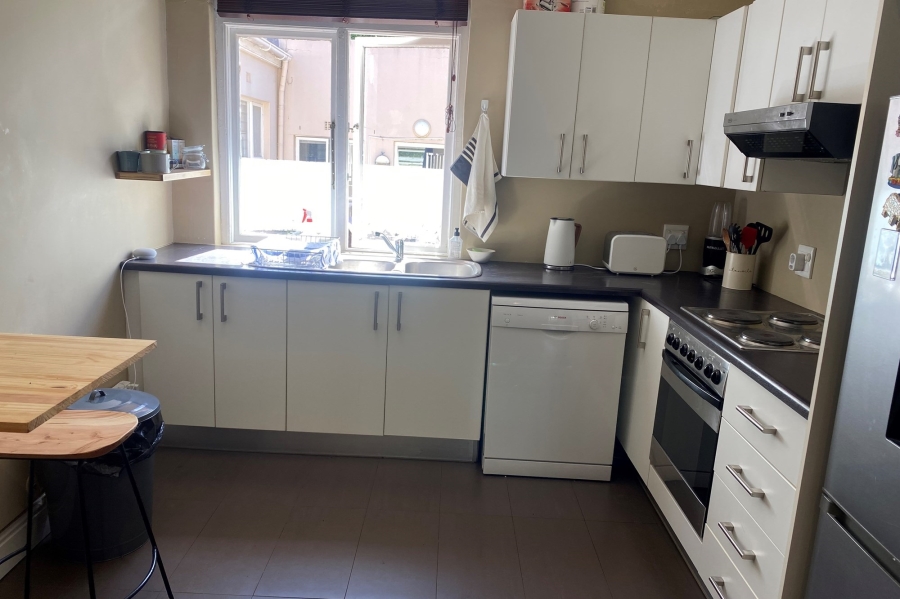 2 Bedroom Property for Sale in Sea Point Western Cape